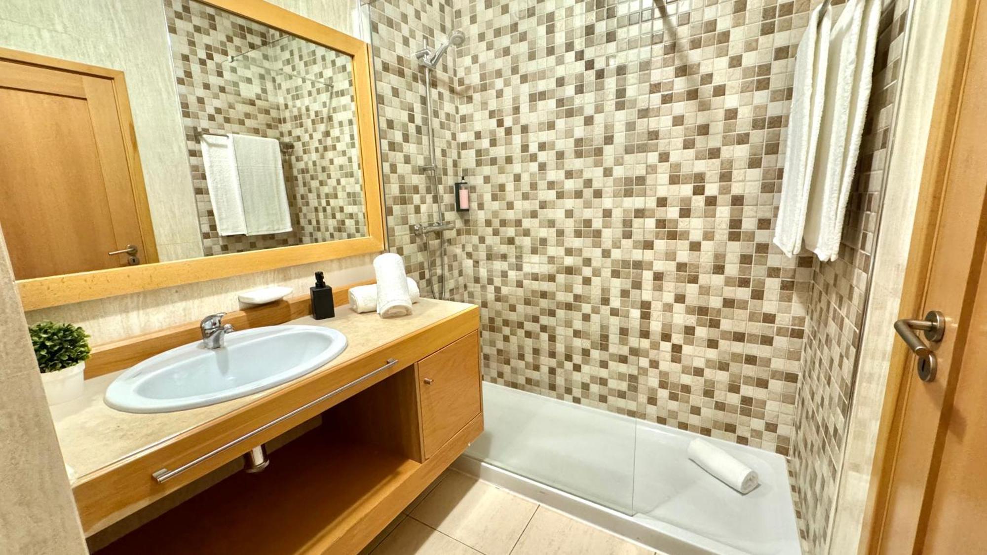 פורטימאו Praia Da Rocha, 502, Charming Apartment, Air Conditioning, Swimming Pool,Free Wifi, Faia By Ig מראה חיצוני תמונה